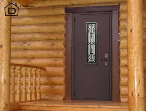 Установка металлической двери в деревянном доме